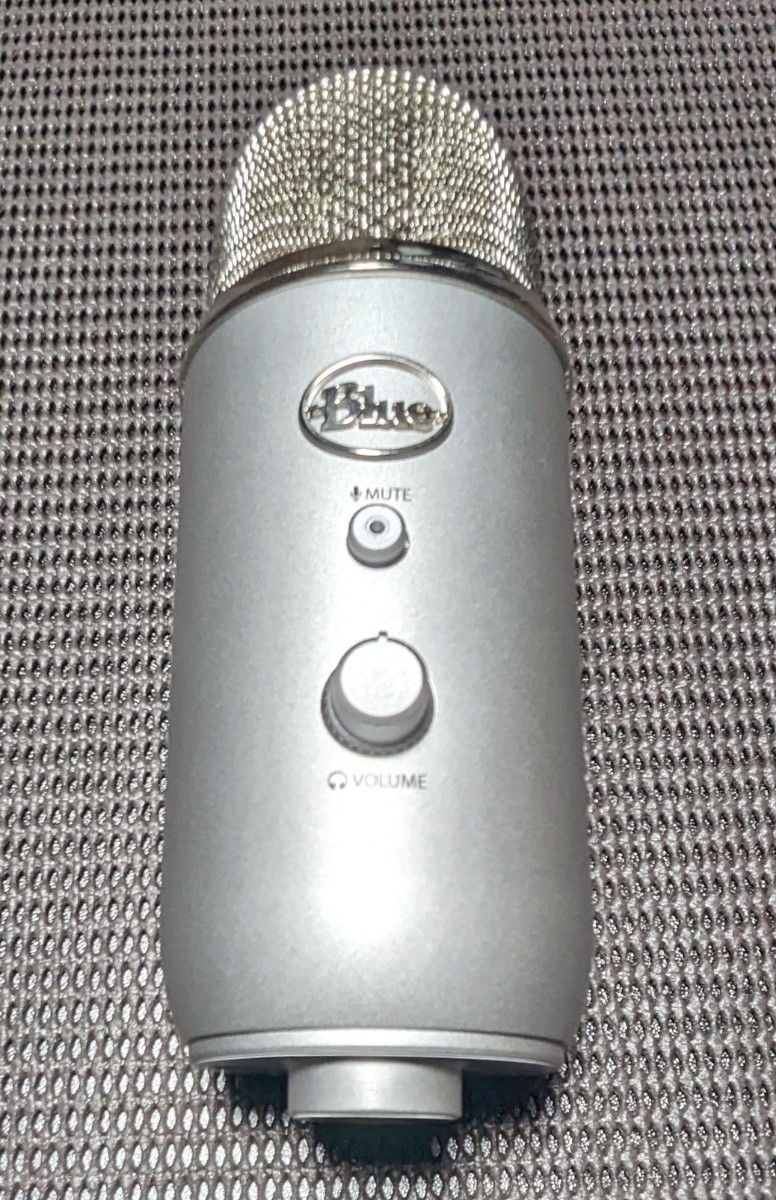 美品　Blue Microphones Yeti Silver コンデンサーマイク USB PS4 / PS5 / ゲーミング PC マイク 　動作確済み_画像2
