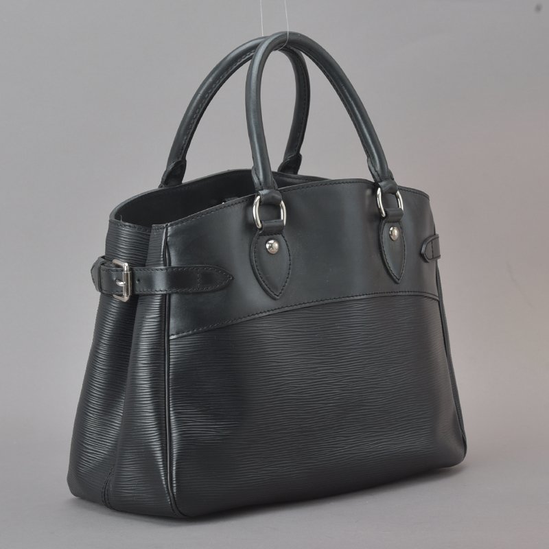 LOUIS VUITTON ルイ ヴィトン エピ パッシィPM ハンドバッグ LOUIS VUITTON ルイ ヴィトン エピ パッシィPM ハンドバッグ