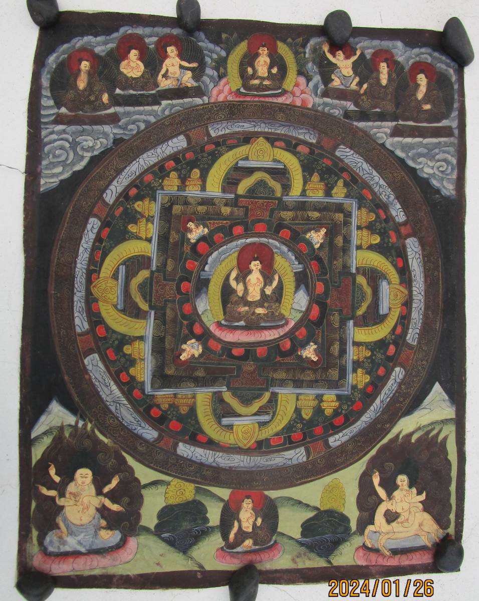 曼荼羅　チベット曼荼羅　その1　珍図柄　絹本彩色（？）　マクリ　サイズ縦67㎝　横幅52㎝約　１枚　と、思います。_画像1