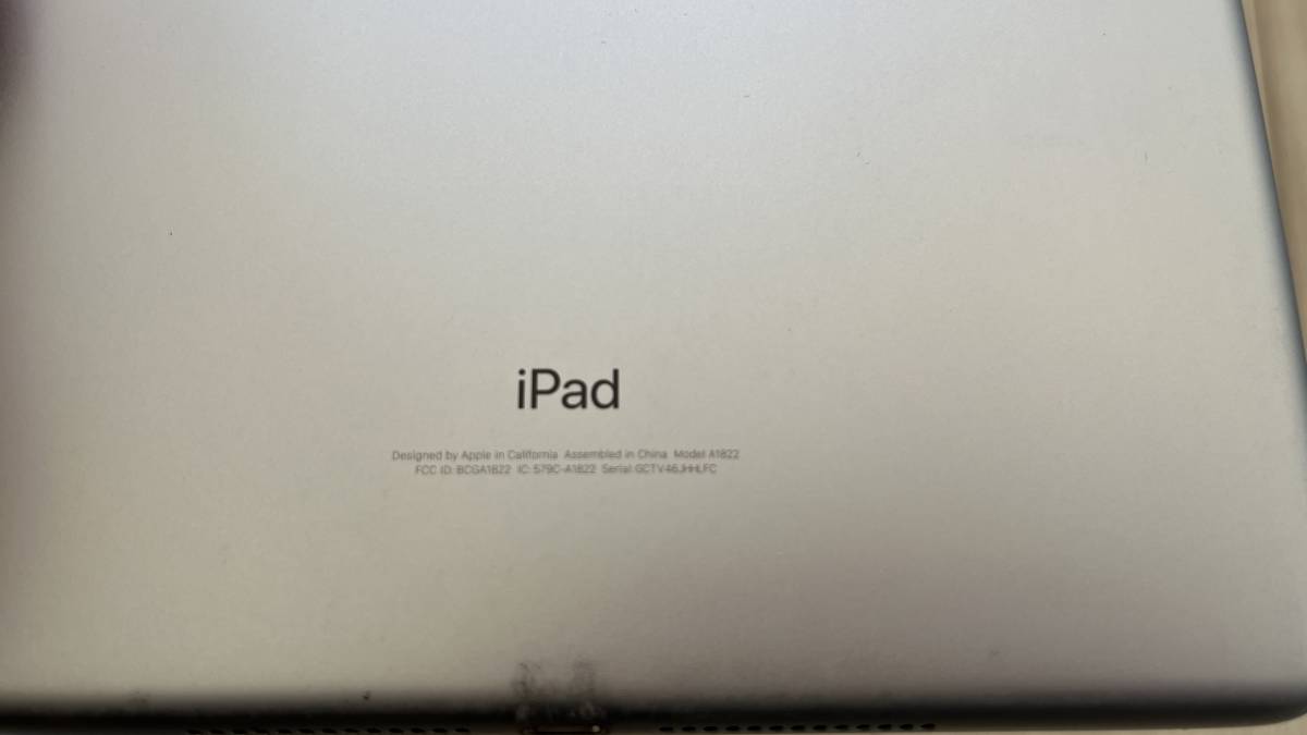 【美品】送料無料【室内使用のみ】Apple iPad 第5世代 A1822 シルバー 32GB Wi-Fiモデル アクティベーションロック解除済_画像7