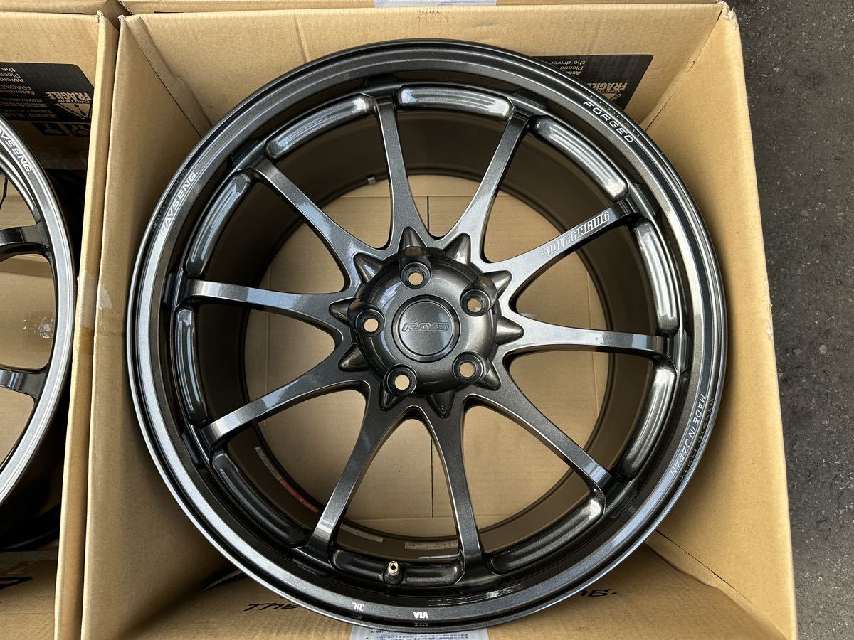ほぼ新品4本RAYS レイズCE28N - plus FACE-4 18インチ9.5J イン ほぼ新品4本RAYS レイズCE28N - plus FACE-4 18インチ9.5J イン