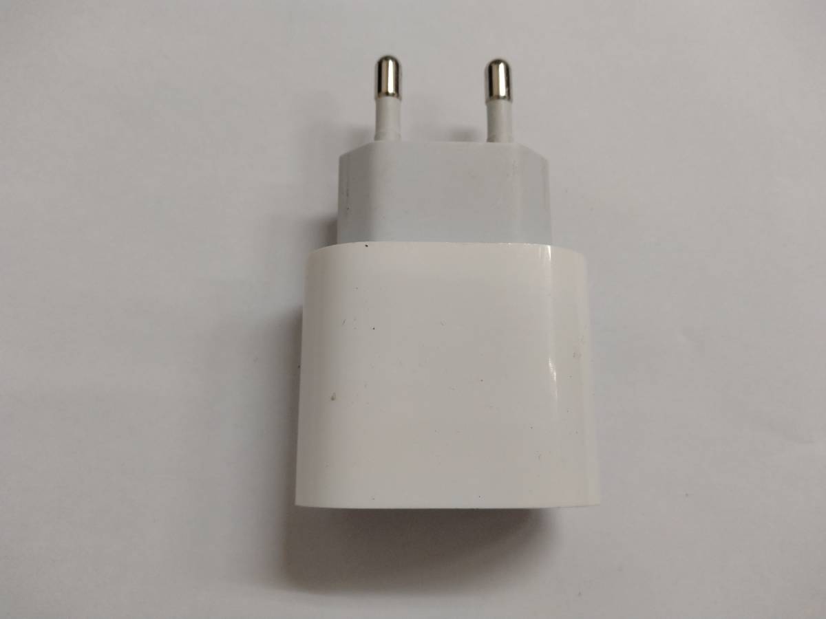 # original Apple Apple 18W USB-C power supply adapter A1694 foreign use plug C