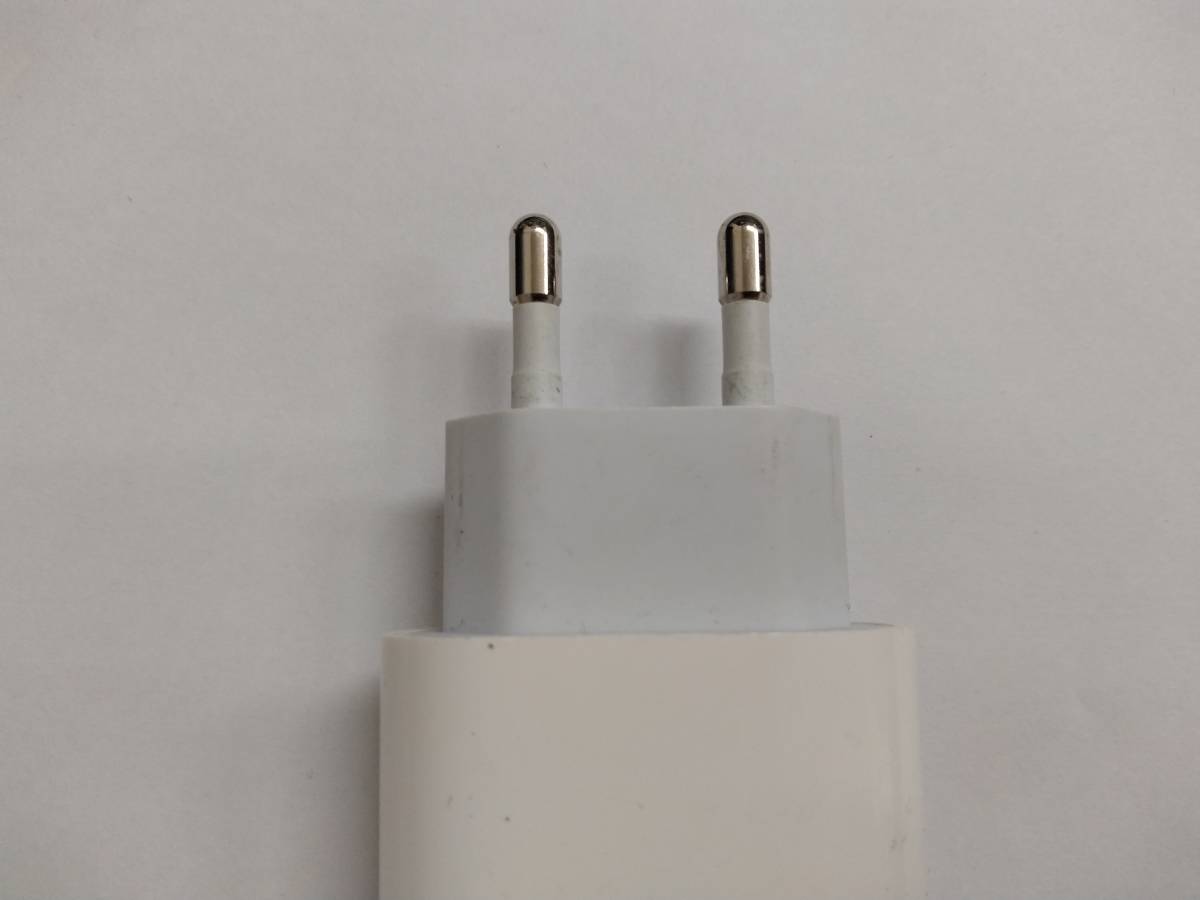 # original Apple Apple 18W USB-C power supply adapter A1694 foreign use plug C