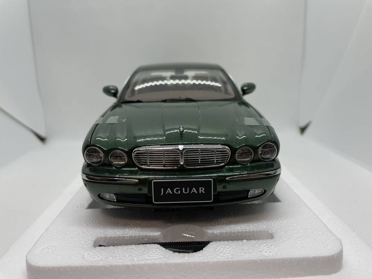 Almost Real 1/18 ジャガー JAGUAR XJ XJ6 X350 Racing Green 810502 J07-02-023_画像5