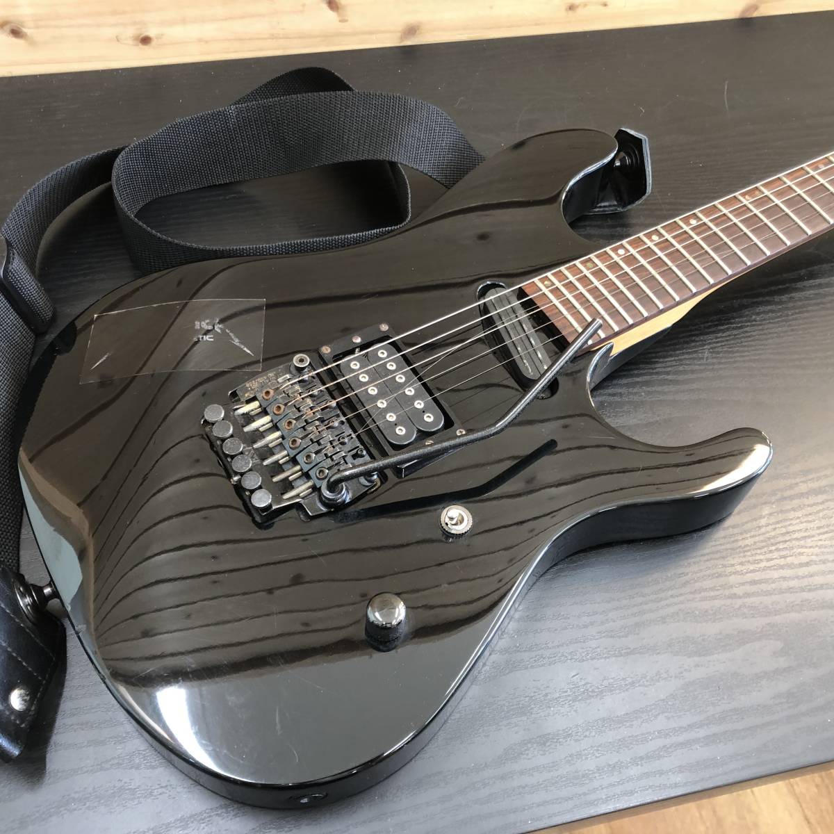 【10000円スタート】ESP イーエスピー Maverick マーヴェリック エレキギター ブラック ソフトケース付 楽器 器材 音出し確認済_画像4