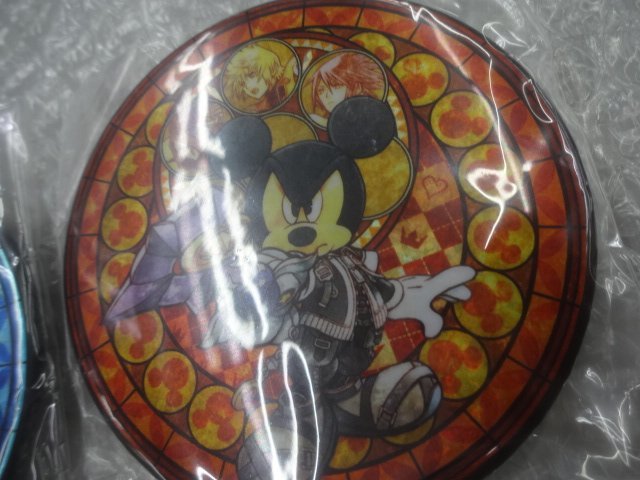* inside unopened KINGDOM HEARTS Kingdom Hearts can badge collection aqua king Mickey BbS can badge tent gram stained glass goods 