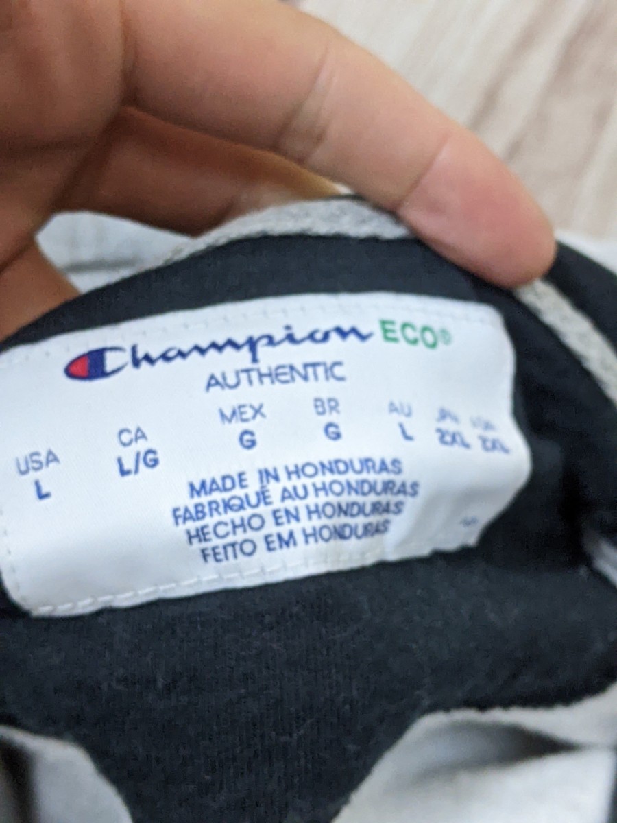 20．Champion ECO チャンピオンエコー ワンポイントロゴ スウェットパーカー メンズ2XL グレー黒緑系 y606_画像3