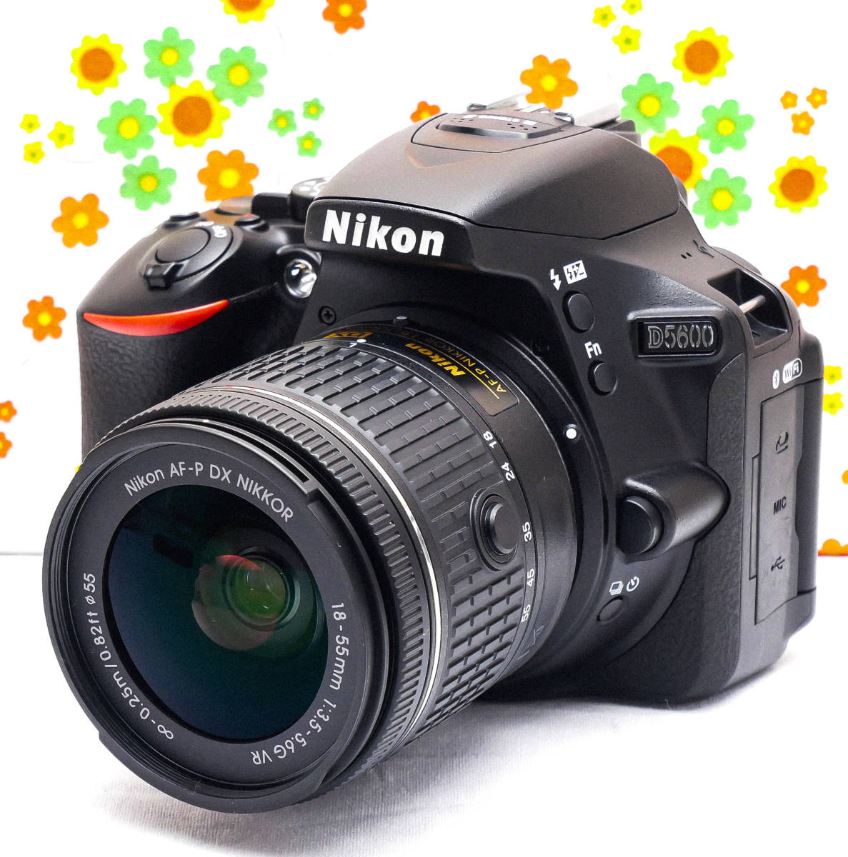 美品 ニコン Nikon D5600☆スマホに転送☆高性能一眼レフ☆自撮り可能！