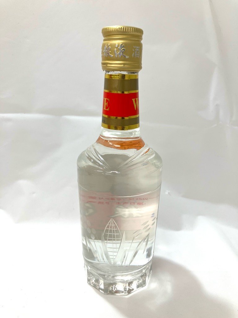 【未開栓】五粮液　中国名酒　ハーフ　WULIANGYE　CHINESE FAMOUS LIQUOR　250ml　52%【送料別】HA0855_画像3