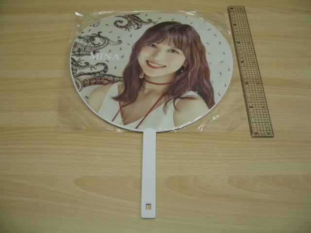 0o1v12Bmina "uchiwa" fan TWICE 1st ARENA TOUR 2018 *BDZ~( unopened )