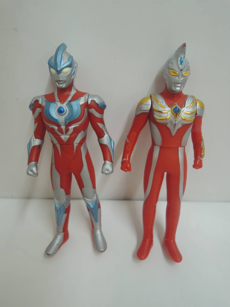 3o1z2B　ウルトラマンシリーズ ソフビ&食玩フィギュア (ウルトラマンゼアス/シャドー/グレート/マックス/ギンガ) 計5体セット (開封品)_ソフビの人形になります。