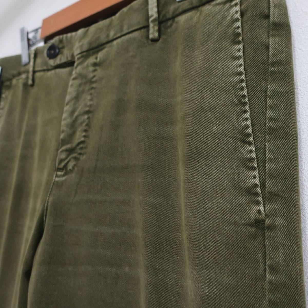 新品 PT TORINO メンズ 上質の風合い ストレッチ チノパン 新品 PT TORINO メンズ 上質の風合い ストレッチ チノパン