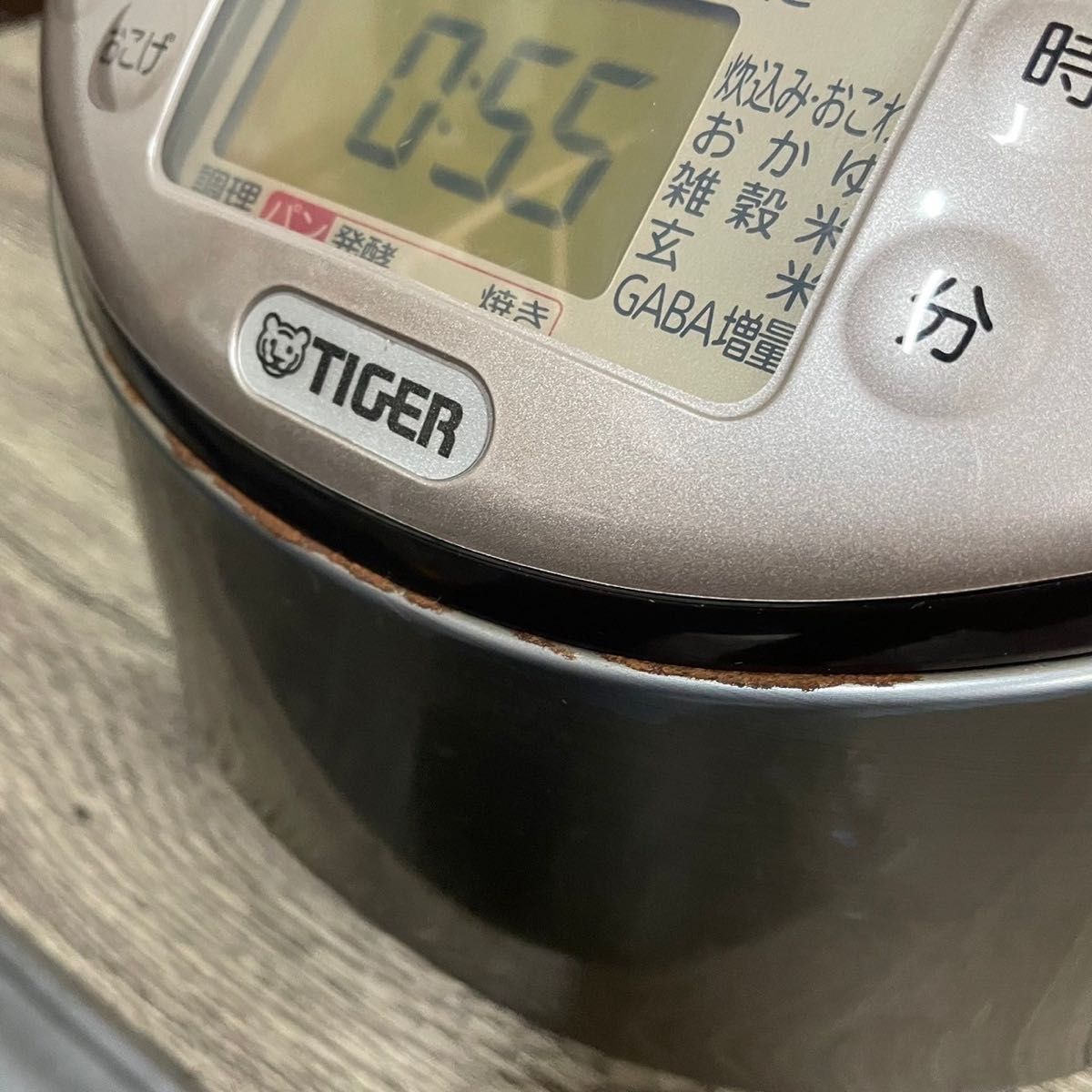 激安 10年製 TIGER 炊飯器 JKJ-G100 01202|Yahoo!フリマ(旧 激安 10年製 TIGER 炊飯器 JKJ-G100 01202|Yahoo!フリマ(旧