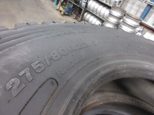 送料無料　スタッドレス　275/80R22.5　BS　W900　2020～2021年製　6本セット　12～17mmぐらい_画像8