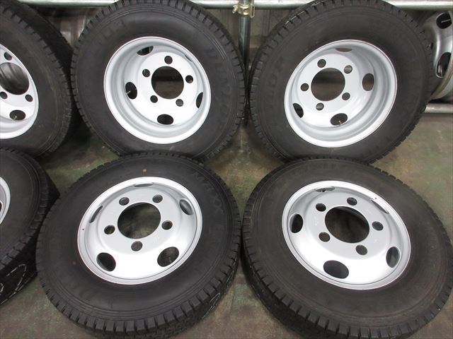 送料無料　スタッドレス　195/85R16　DUNLOP　LT03　22年　三菱キャンター　ふそう　新車外し　XAC16×5.5K　115-8C　5穴　現状美品　6本_画像2