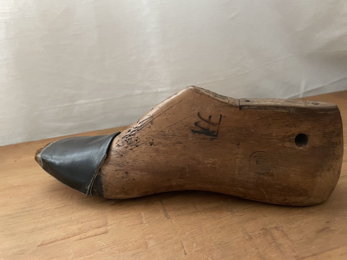 木の靴型　アンティークの飾り物_画像7