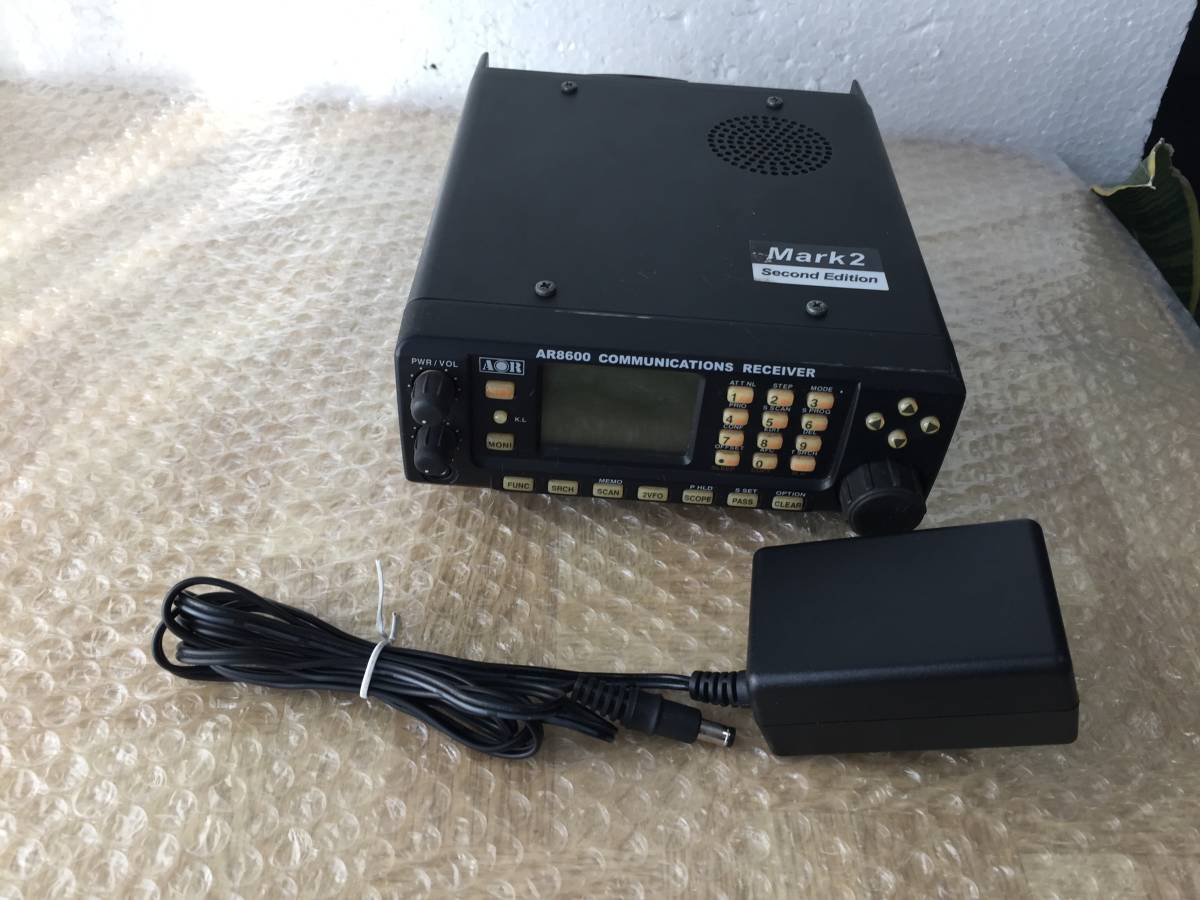 AOR　広帯域受信機　レシーバー　AR8600　Mark2　通電OK ACアタブター付_画像2