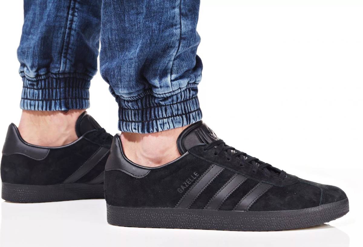 ☆セール☆adidas Originals Gazelle triple black スエード (約27cm)