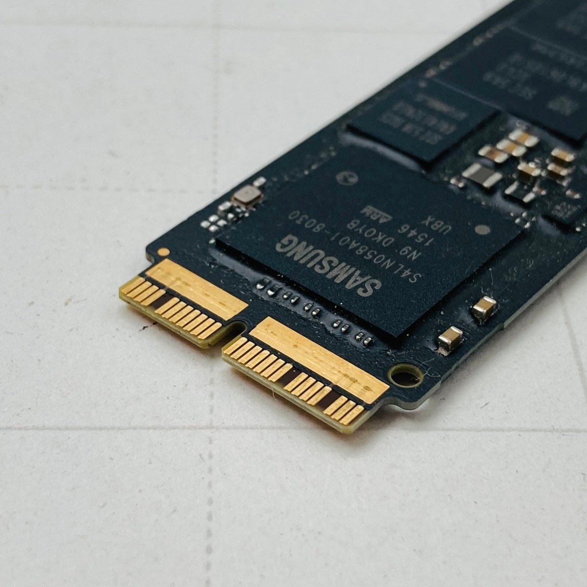 動作確認済み Apple純正 高速版 PCIe 3.0x4対応 APPLE SSD 121GB (MacBook Pro Retina， MacBook Air，Mac Pro) 消去済みの画像3