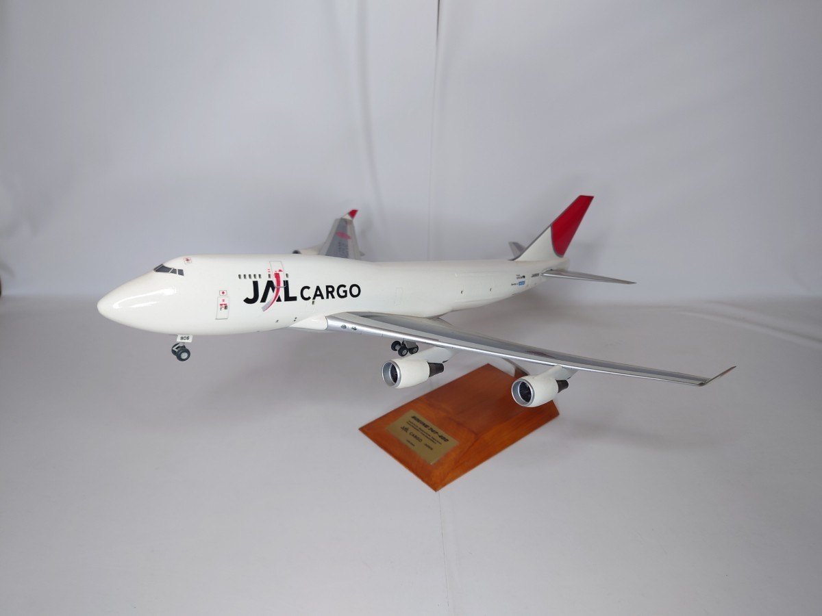 1/200 BOEING 747-400 JAL CARGO JA8906　ハセガワキット組み立て塗装完成品_画像1