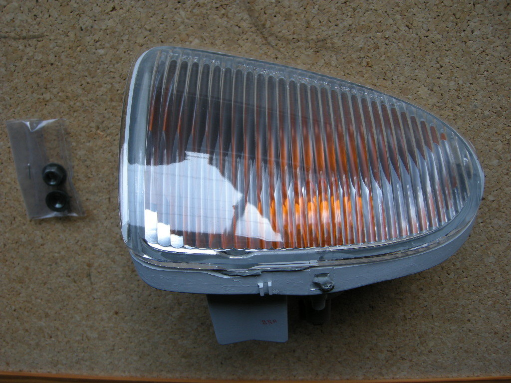  Nissan original Leopard JPY32 front left Turn lamp left side only B6135-14Y00 ICHIKOH3328