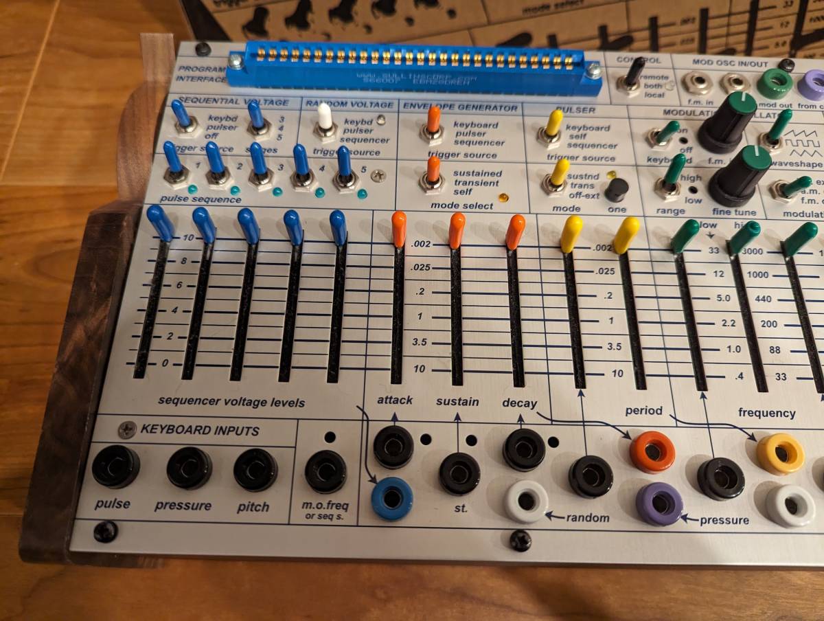 Buchla Easel Command アナログ・モジュラーシンセサイザー _画像2