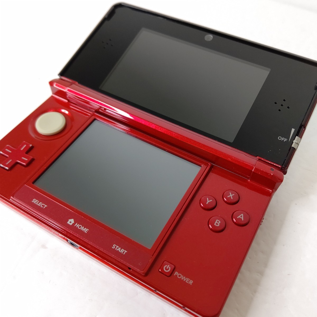 Nintendo　ニンテンドー3DS フレアレッド　美品　任天堂　ゲーム機