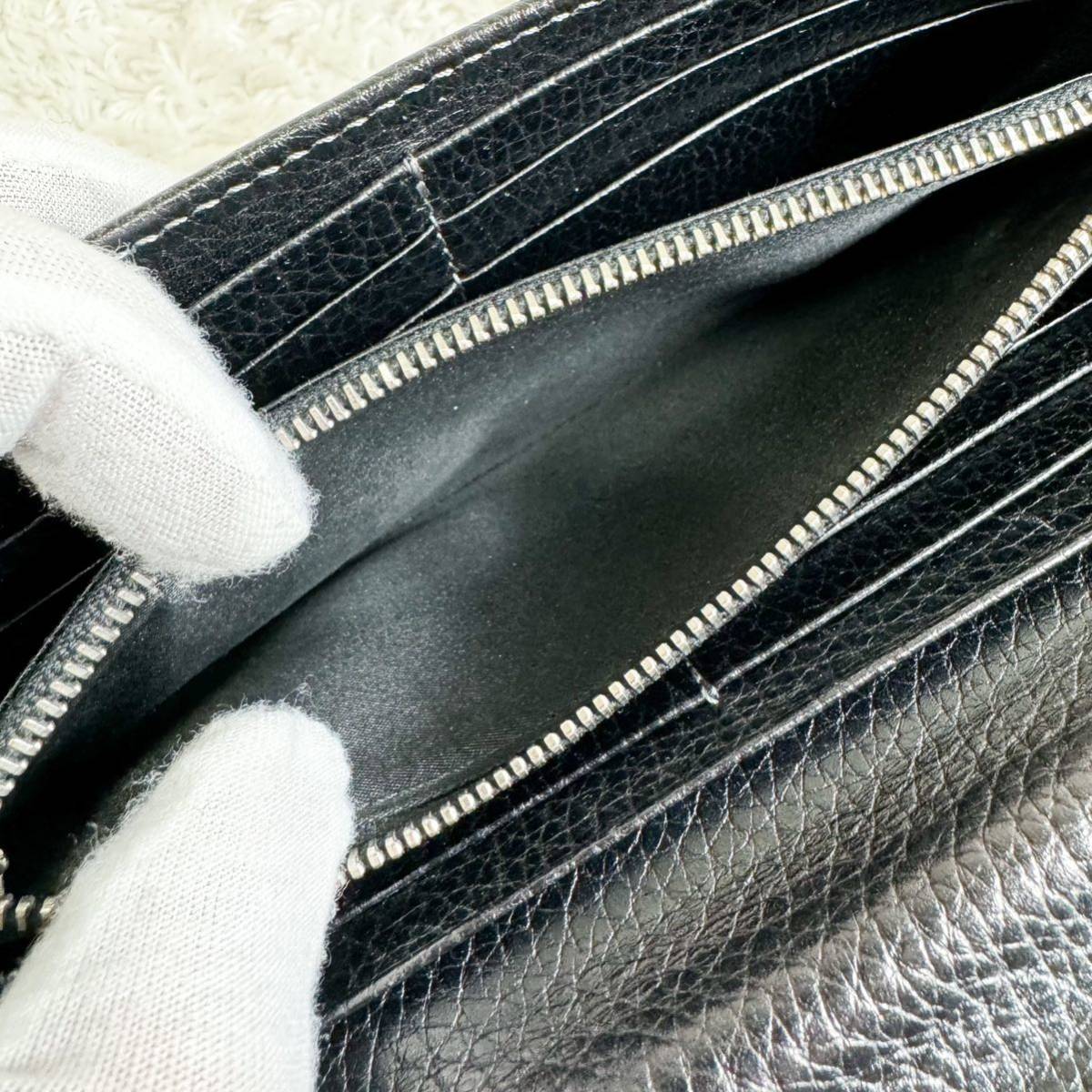  Tod's long wallet leather flap Logo metal fittings black TOD\'S long wallet black 