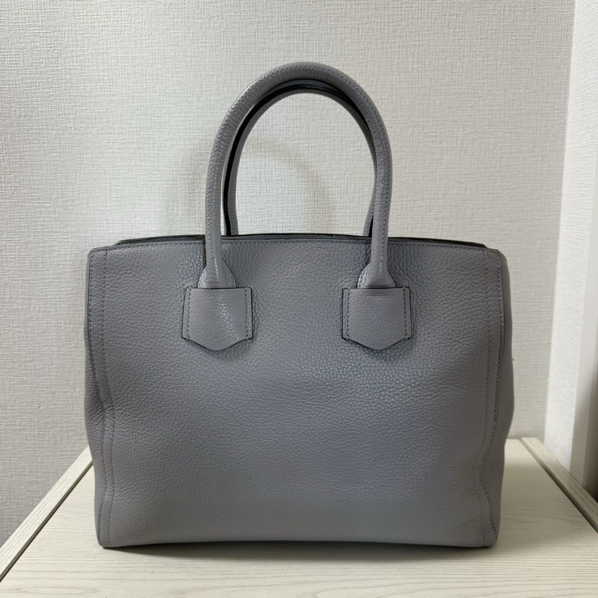 【再値下げ】【新品同様】フルラ FURLA 2way トートバッグ　ALBA M アルバ　M グレー　レザー　ショルダーバッグ_画像2