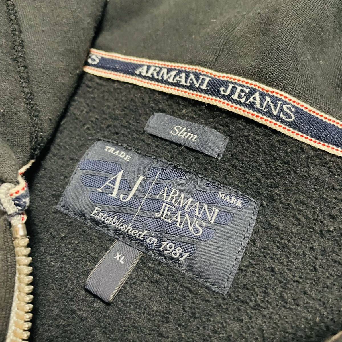 美品/XLサイズ★ アルマーニ ジーンズ ARMANI JEANS 『漆黒の黒』ジップアップ パーカー ジャケット スウェット ブルゾン Wジップ ブラック_画像5