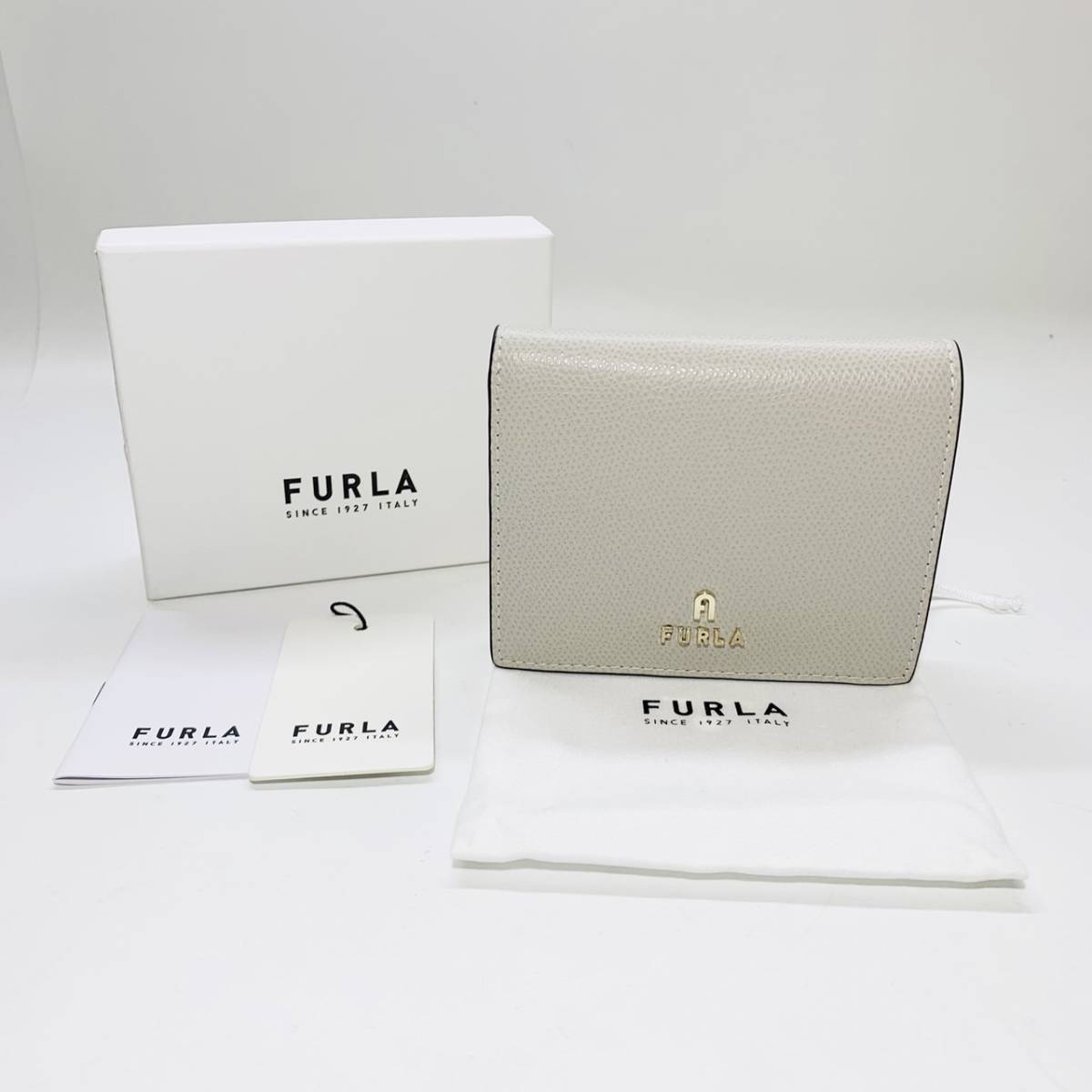 FURLA フルラ カメリア ２つ折り財布 コンパクトウォレット レザー グレー イエロー 美品_画像1