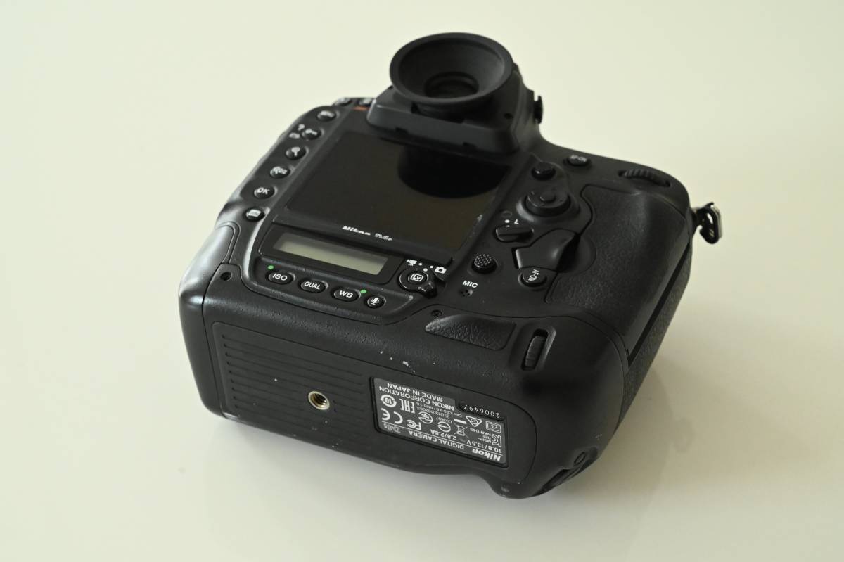 Nikon ニコン D4s カメラボディ デジタルカメラ 元箱あり 接眼 Nikon ニコン D4s カメラボディ デジタルカメラ 元箱あり 接眼