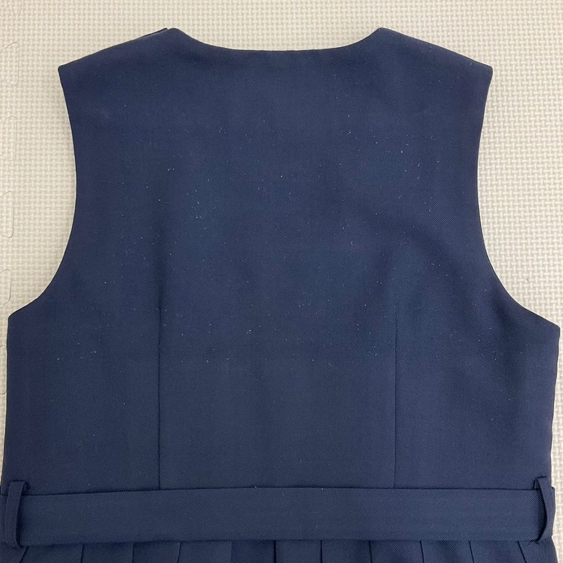 U349/S956(中古)福岡県 志免中学校 女子制服2点 /旧制服/155/総丈93/冬用ジャンパースカート/ブラウス/冬服/紺/前箱ヒダ/学生服/卒業生品/_画像6