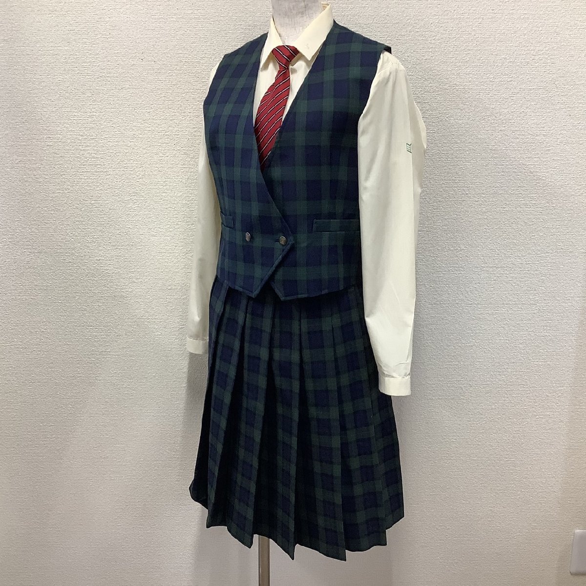 I358/Y (中古) 山形県 南陽高校 女子制服4点 /旧制服/165A/160A/W66/ブレザー/ブラウス/冬スカート/ネクタイ/冬服/チェック/制服/学生服/_画像2