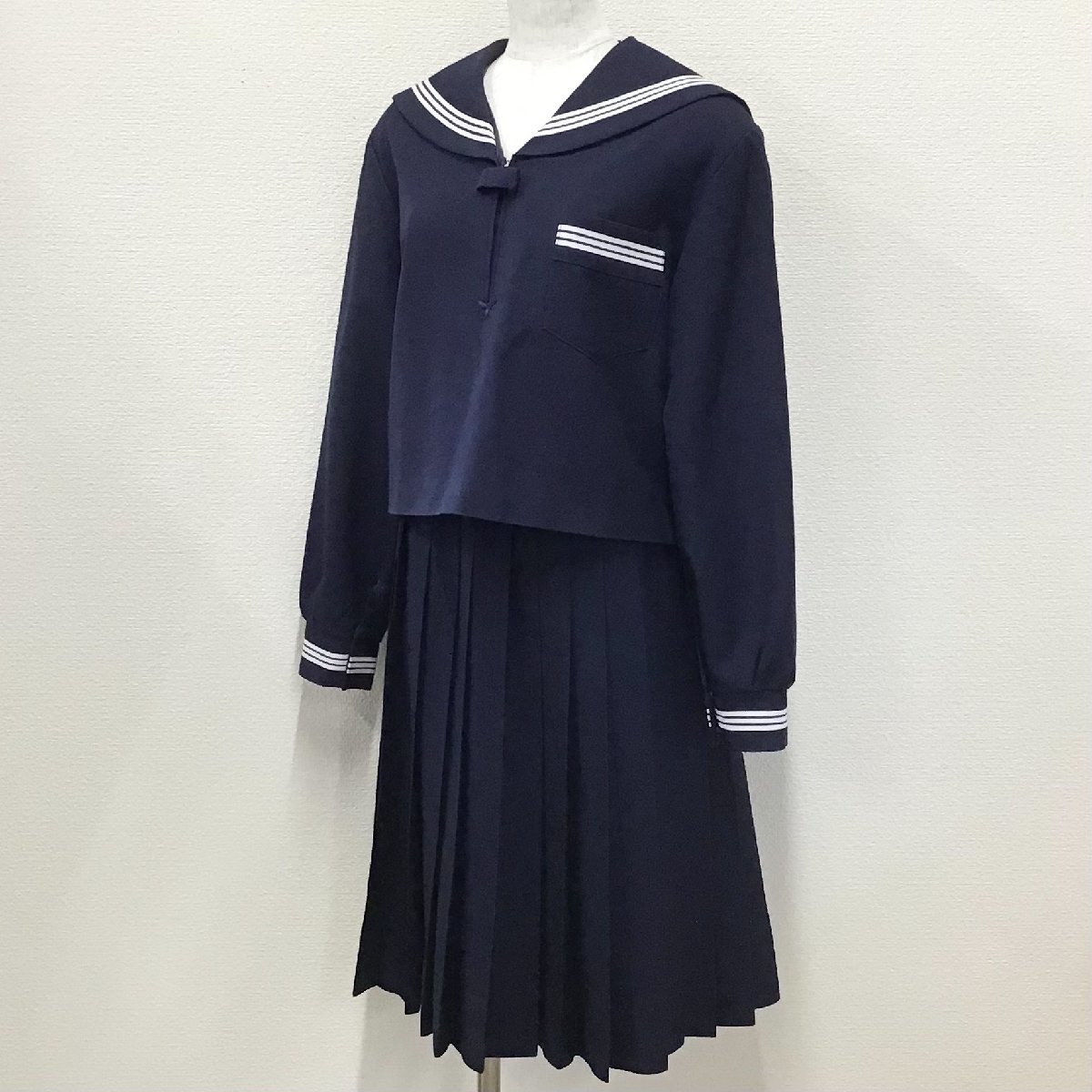 O474/(中古)兵庫方面 女子制服2点 /校名不明/M/W68/丈63.5/車ヒダ28本/白3本/冬セーラー/冬スカート/NIKKE/冬用/冬服/紺/中学/高校/学生服_画像1