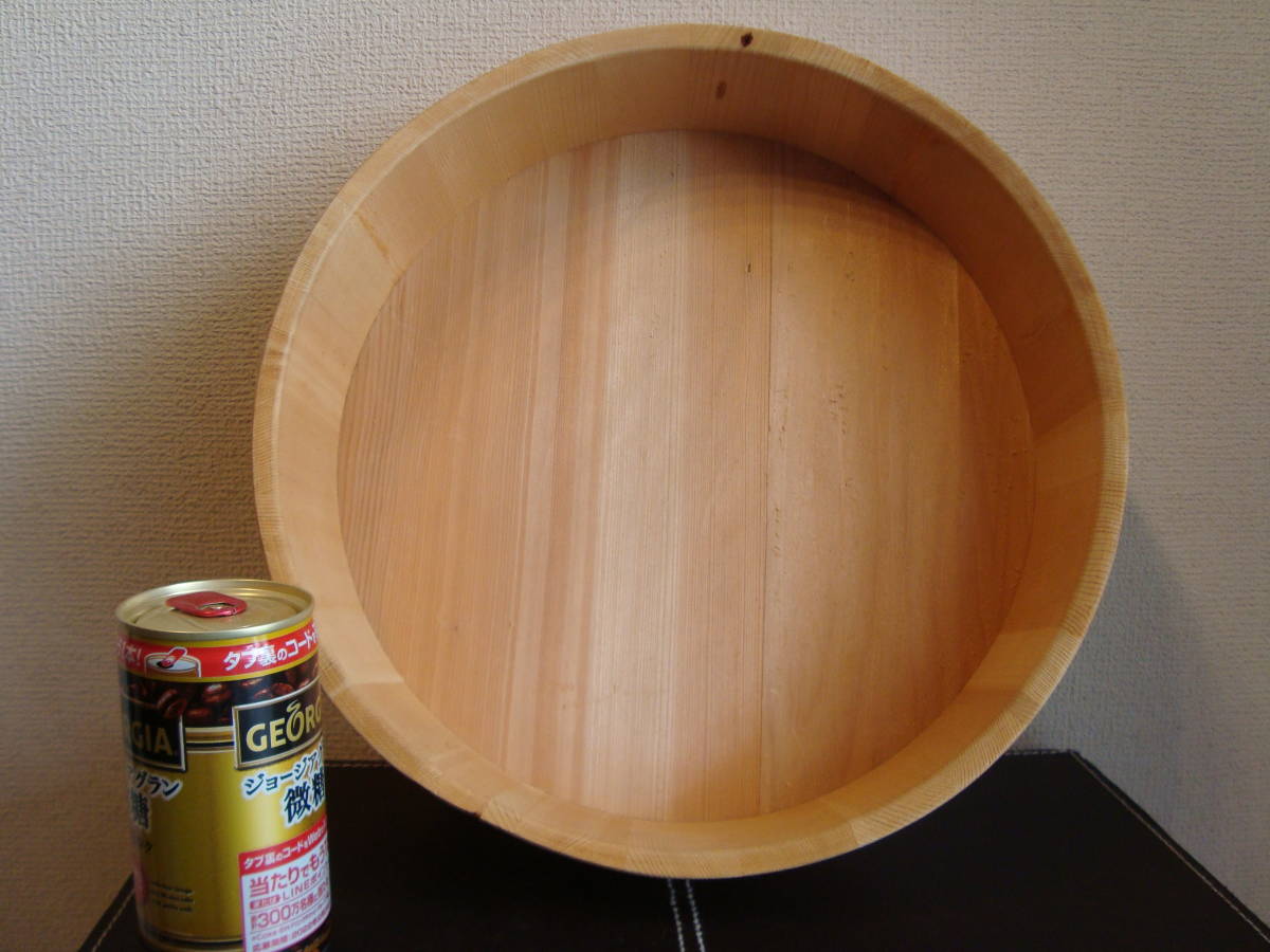 木曽さわらの寿司桶　９寸 ２７cm ２合用 飯台 木製　銅タガ　寿司桶　手巻き寿司　ちらし 日本製 保管品・新品未使用【送料無料】_中もきれいです