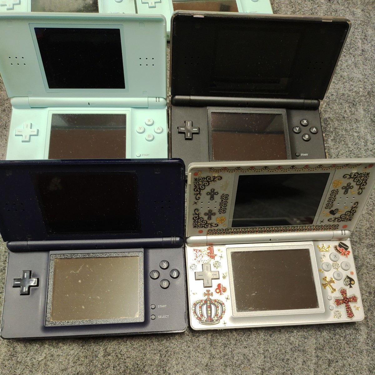 A012010 1円〜 Nintendo DS Lite 22台 まとめ売り 動作未確認 ジャンク 任天堂 DS ライト 本体 ニンテンドー USG-001 大量 まとめ_画像5