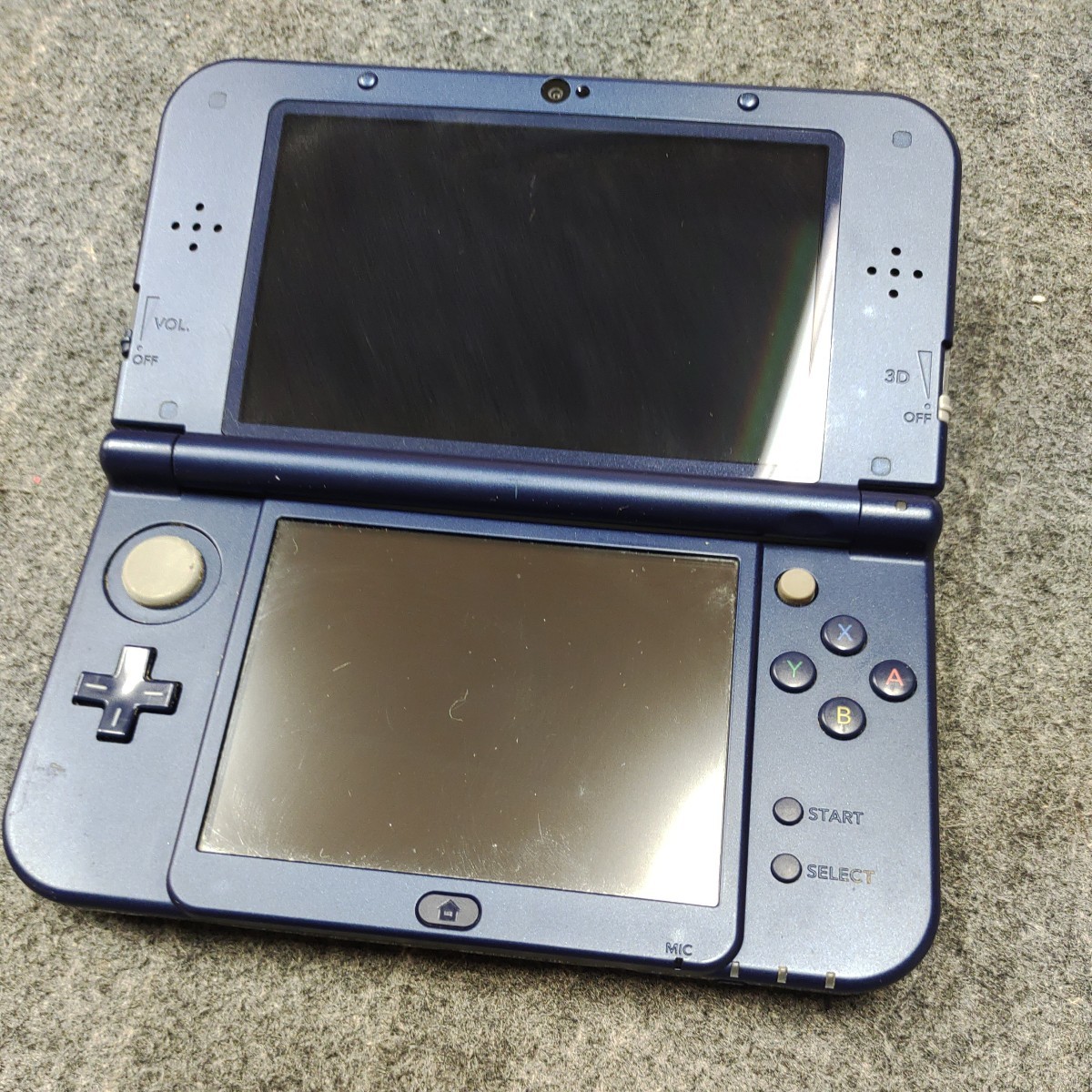 A012013 1円〜 Nintendo NEW 3DS LL ゲーム起動確認、初期化済み任天堂