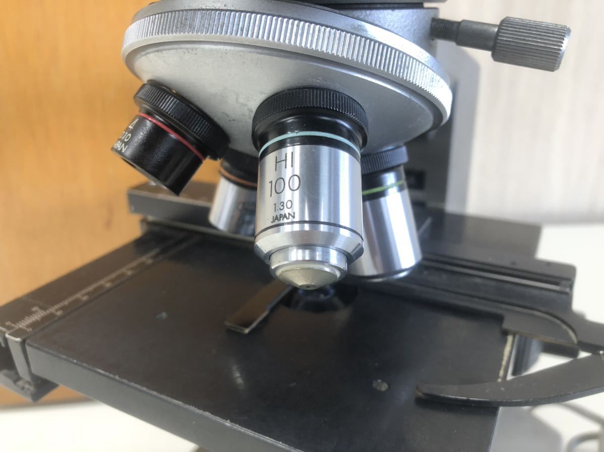(EA34) ジャンク扱い☆ OLYMPUS 顕微鏡 CHA-223-LB 対物レンズ 付属品多数 光学機器_画像3
