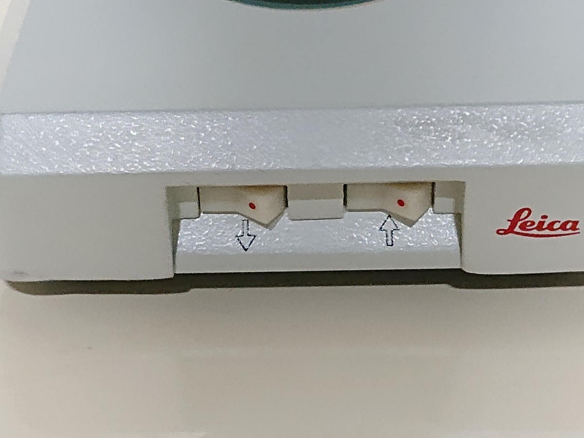 Yahoo!オークション - 中古品 Leica 実体顕微鏡 ZOOM 2000 Z30 L Yahoo!オークション - 中古品 Leica 実体顕微鏡 ZOOM 2000 Z30 L