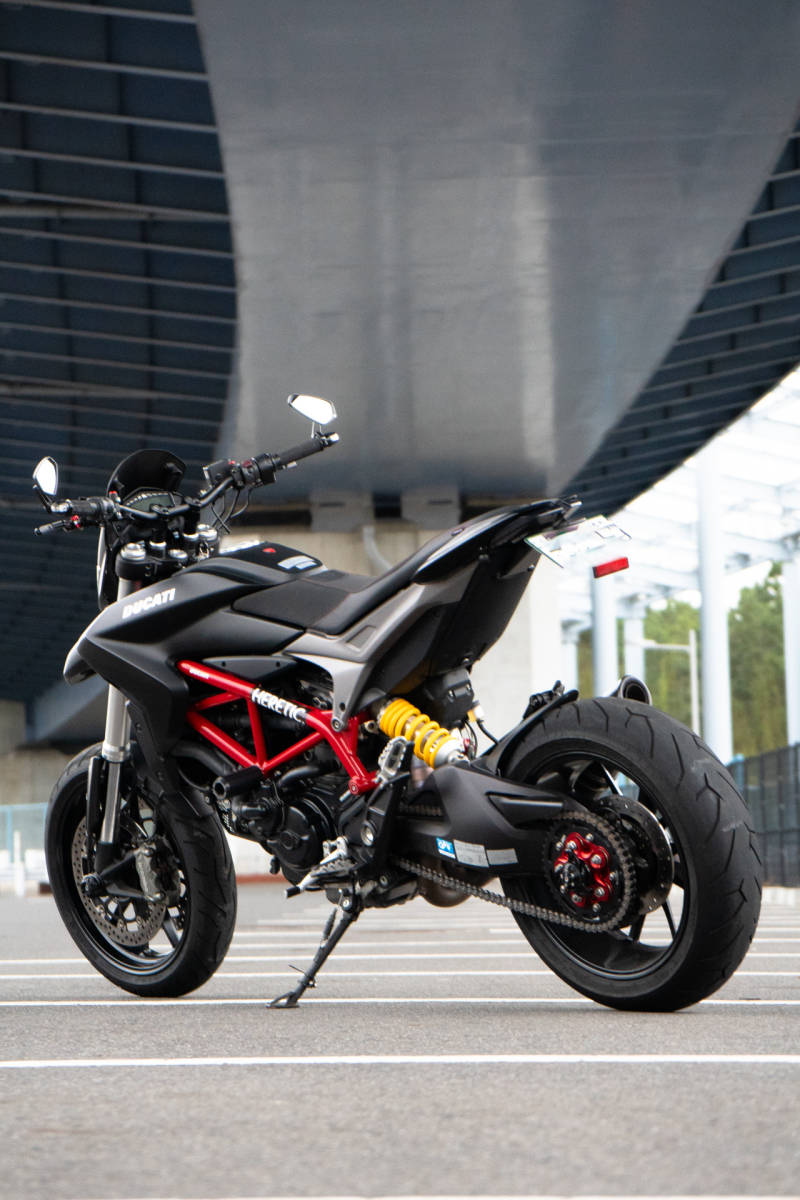 DUCATI ドゥカティ Hypermotard ハイパーモタード821 車体 フルカスタム 低走行 ガレージ保管 車検R6.2まであり ETC付き_画像2