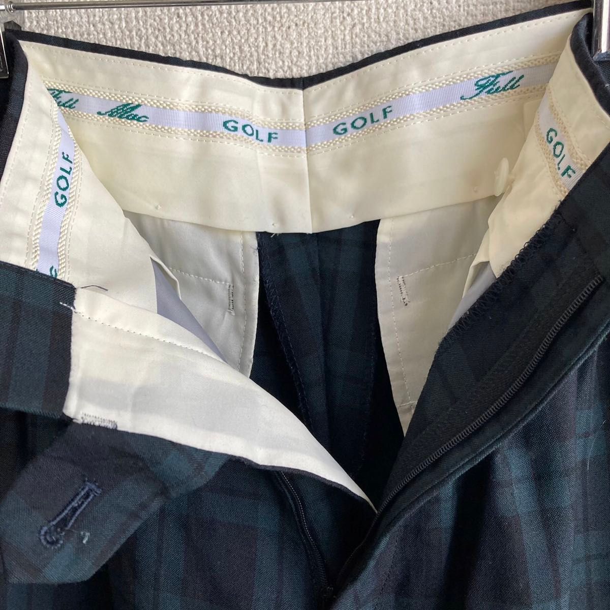 90s 2タック ブラックウォッチ柄 ウール スラックス パンツ 日本製 古着 vintage ヴィンテージ ワイドシルエット 90s 2タック ブラックウォッチ柄 ウール スラックス パンツ 日本製 古着 vintage ヴィンテージ ワイドシルエット