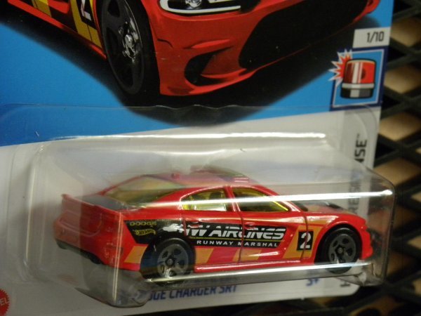 即決☆☆'15 DODGE CHARGER SRT HW FIRST RESPONSE ホットウィール Hot Wheelsの画像6