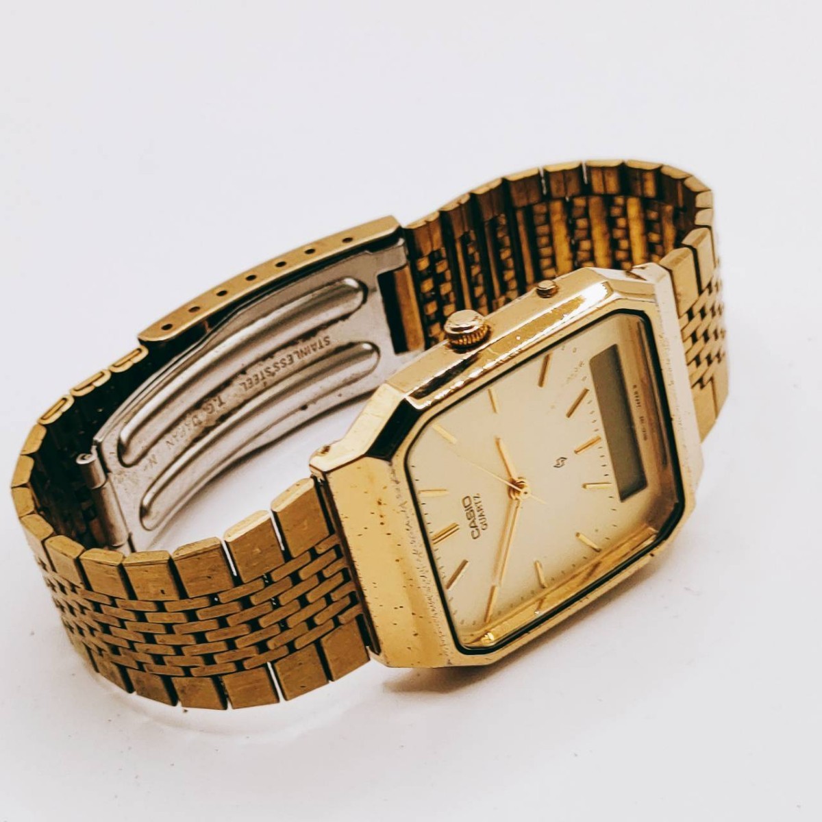 CASIO カシオ AQ-413G 腕時計 アナログ 3針 金色文字盤 ゴールド基調 時計 とけい トケイ アクセサリー ヴィンテージ アンティーク レトロ_画像8
