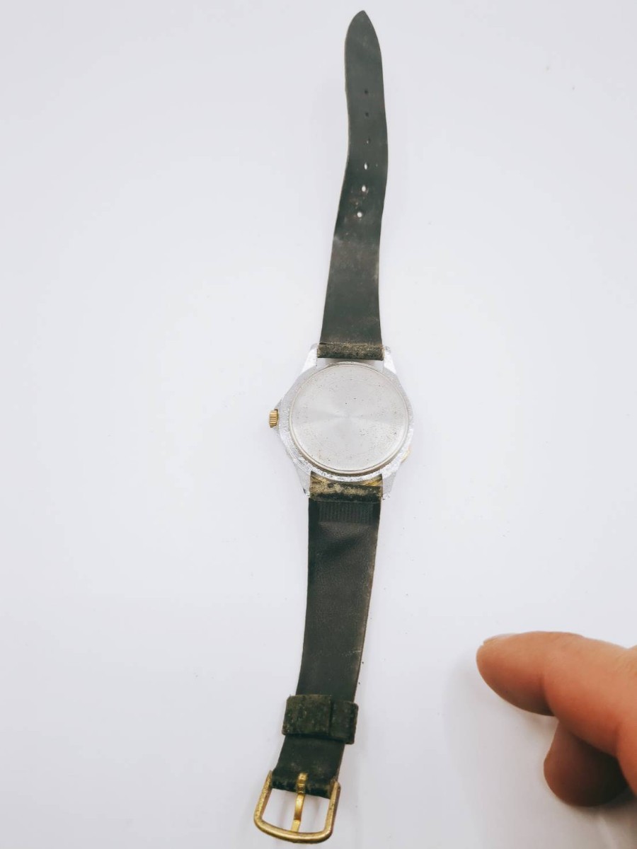 Fralia フラリア 腕時計 アナログ 2針 金色文字盤 ゴールド色 レディース 時計 とけい トケイ アクセ ヴィンテージ アンティーク_画像9
