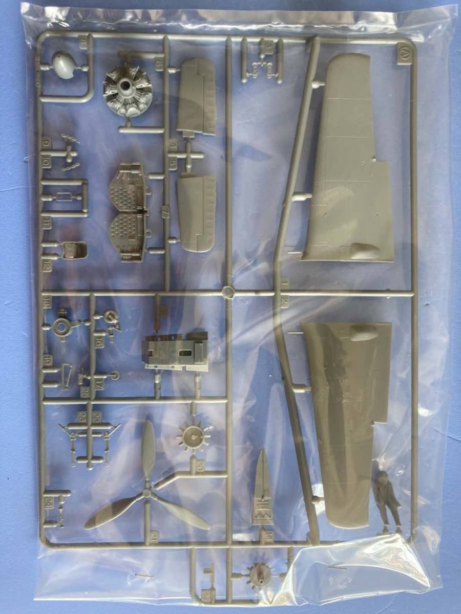 プロペラが回る！　フォッケウルフ　Fw190A-3　 1/48 タミヤ　マイクロモーター＆展示台付き %2D_画像5