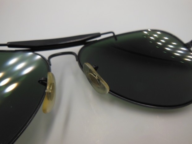 T【ク4-87】【60サイズ】▲Ray-Ban レイバン B&L USA/ボシュロム サングラス/ケース付/※変形・鼻パッド劣化・傷・汚れ有_画像6