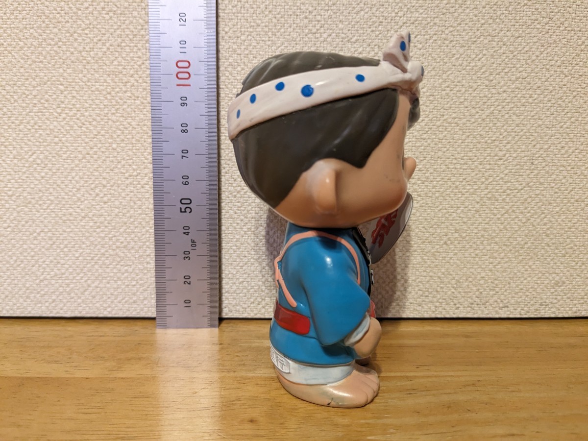 ボクちゃん お祭り 貯金箱 / 1960年代 富士銀行 ソフビ フィギュア / 企業物 ノベルティ 非売品 当時物 昭和レトロ ぼくちゃん 団扇代替品_画像4