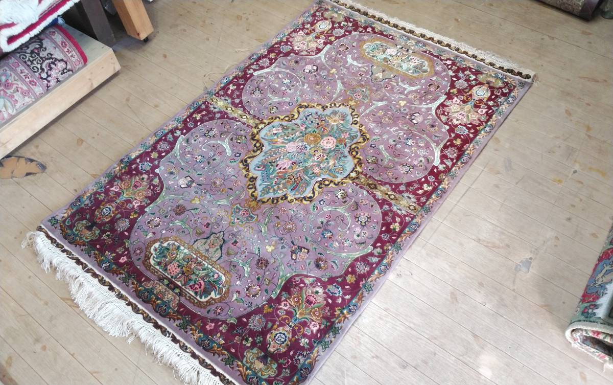 ペルシャ絨毯 タブリーズ シルク＆ウール サナイエ工房 70ラッジの画像2