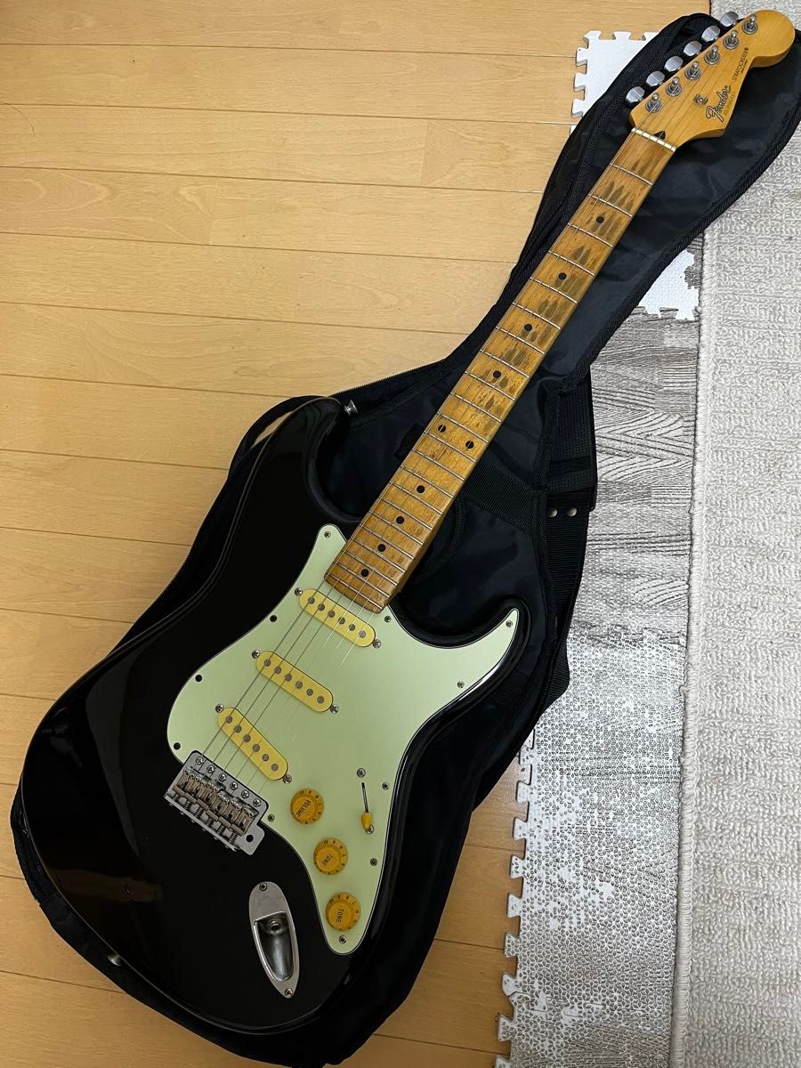 Fender Japan ストラトキャスター 型番不明 改造品 Fender 日本 Fender Japan ストラトキャスター 型番不明 改造品 Fender 日本